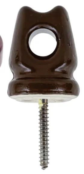 Isolador de Porcelana